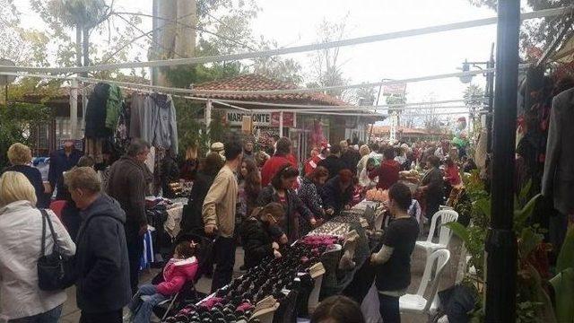 K&ouml;yceğiz&rsquo;de Uluslararası Noel Pazarına Yoğun İlgi 1