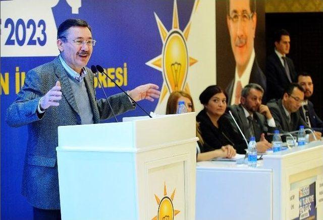 Başkan G&ouml;k&ccedil;ek &Ccedil;ubuk&rsquo;ta, Yapılacak Yatırımları Anlattı 2