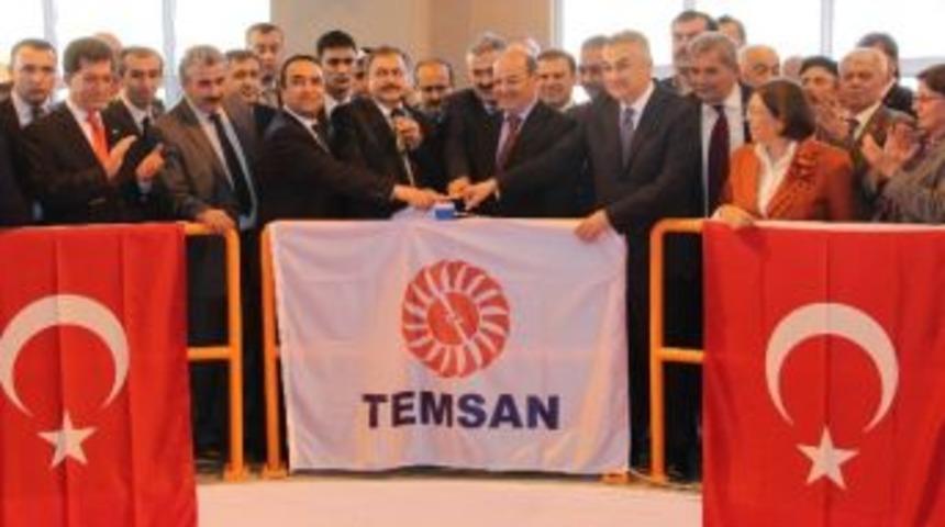 Başbakan Davutoğlu, &Ccedil;ine Hes&rsquo;in A&ccedil;ılışı Yaptı