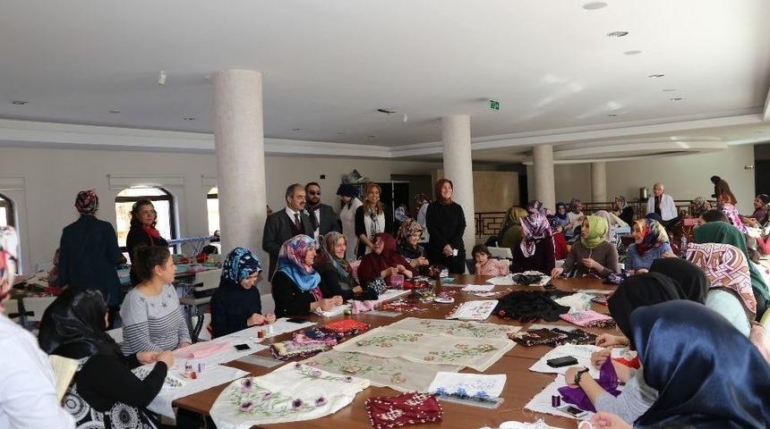 Belediyenin Mek&acirc;nlarından 37 Bin Kadın Faydalandı