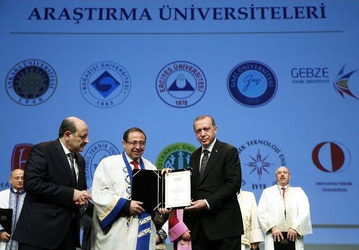 Yök Üstün Başarı Ödülleri Sahiplerini Buldu G5