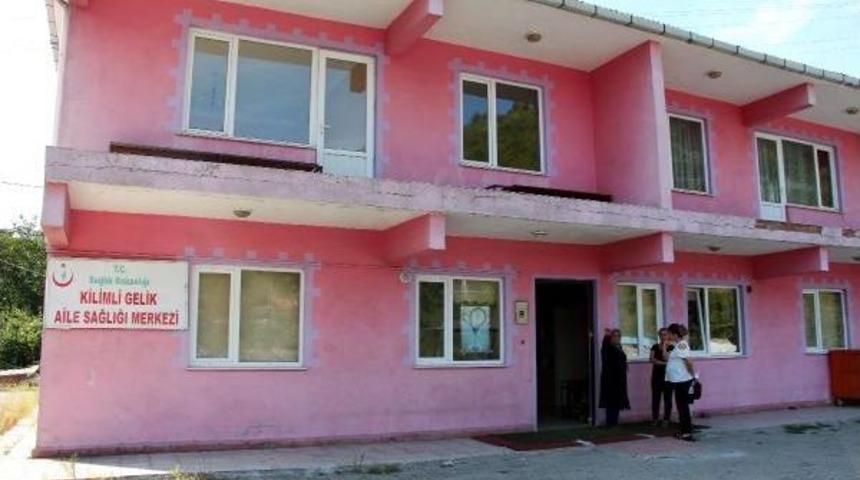 Doktor Ve Hasta Yakınının 'kilitli Kapı' Tartışması