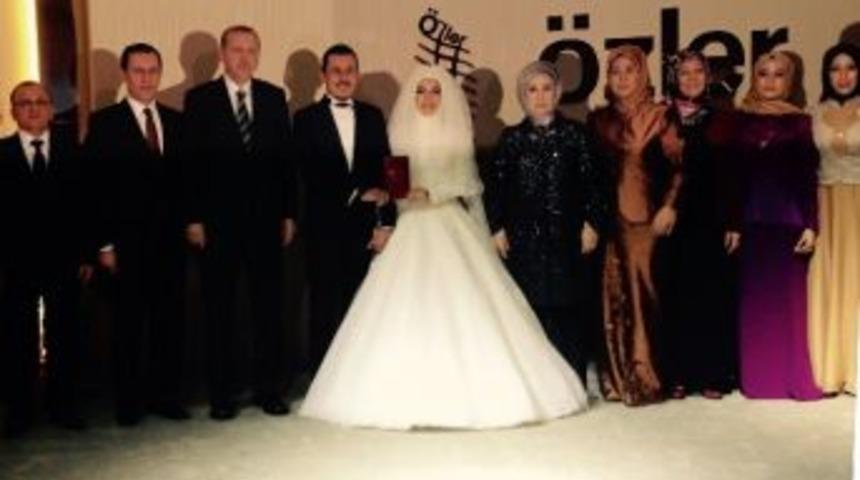 Cumhurbaşkanı Erdoğan, İşler&rsquo;in Oğlunun Nikah Şahitliğini Yaptı