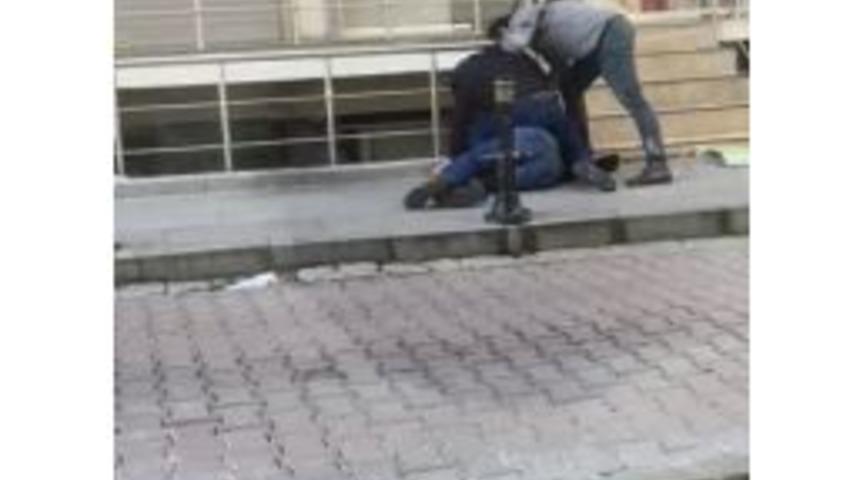 Beşiktaş&rsquo;ta Silahlı Kavga: 1 Yaralı