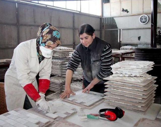 Mermer Fabrikasının Kadın Işçileri, Erkeklerin Önüne Geçti 1