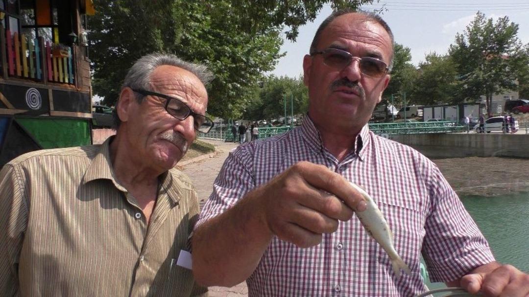 Beyşehir G&ouml;l&uuml;&rsquo;nden Kanala Yavru Balık Akışına Tepki