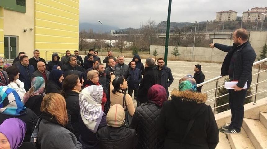 Başbakan Binali Yıldırım&rsquo;ın Geleceği Kapalı Spor Salonunda İnceleme