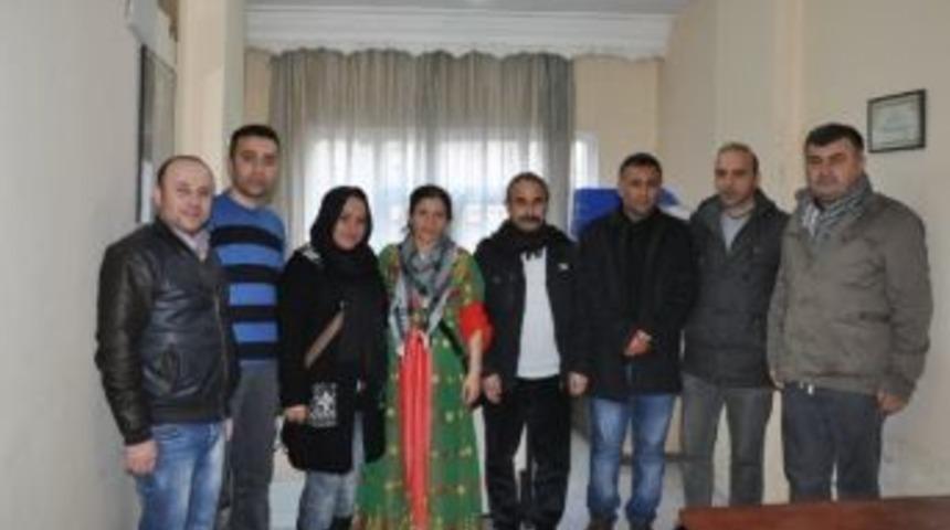 Hdp Ve Dbp&rsquo;li Başkanlardan Yerel Gazetelere Ziyaret