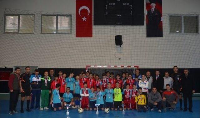 Adana’da Okullarası Yıldız Erkekler Futsal Müsabakaları