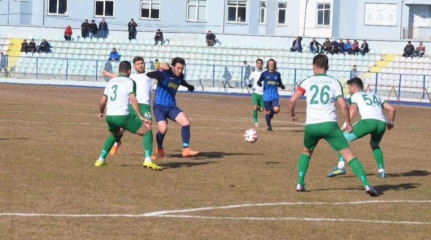 K&uuml;tahyaspor: 3 - Boz&uuml;y&uuml;k Vitraspor: 1