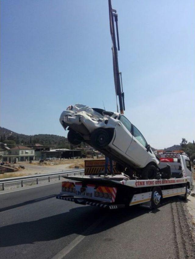 Dereye Uçan Otomobilin Sürücüsü Yaralandı