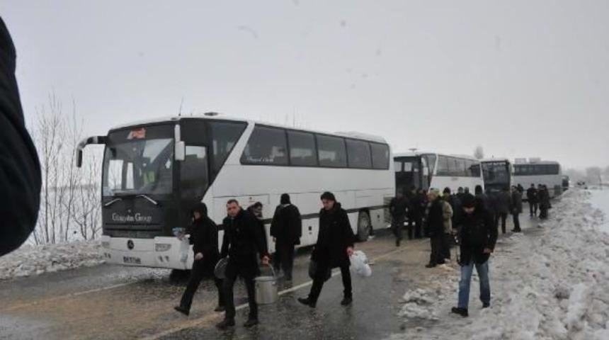 Eskişehir'de Zincirleme Kaza: 43 Yaralı