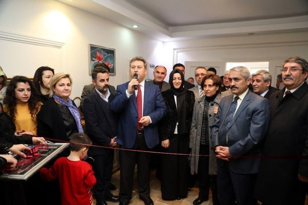 Talas&rsquo;ta El Emeği G&ouml;z Nuru Sergisi