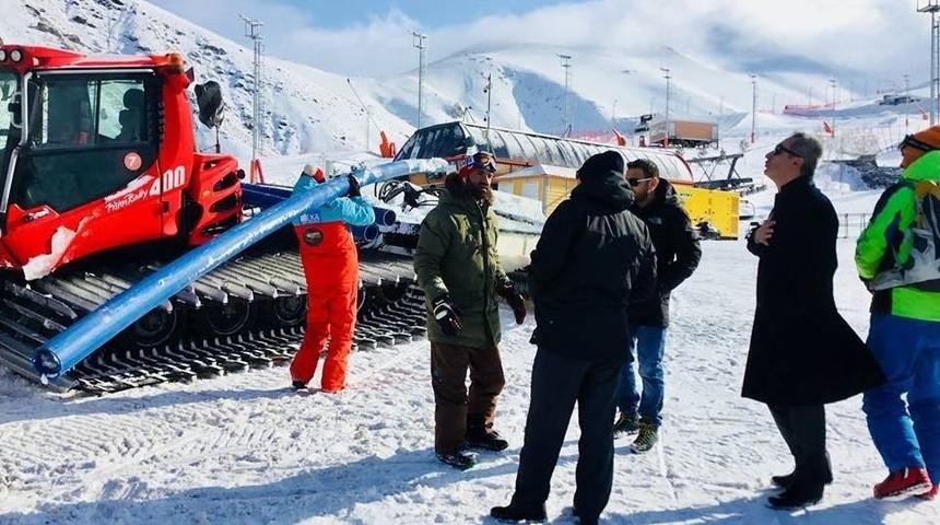 Dev Organizasyon İ&ccedil;in Pist Yapıyorlar