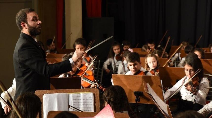 İki Elin Sesi Var &Ccedil;ocuk Senfoni Orkestrası&rsquo;ndan Yeni Yıl Konseri