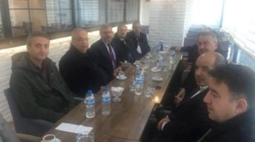 Başkan Kutlu Birim M&uuml;d&uuml;rleriyle Değerlendirme Toplantısı Yaptı