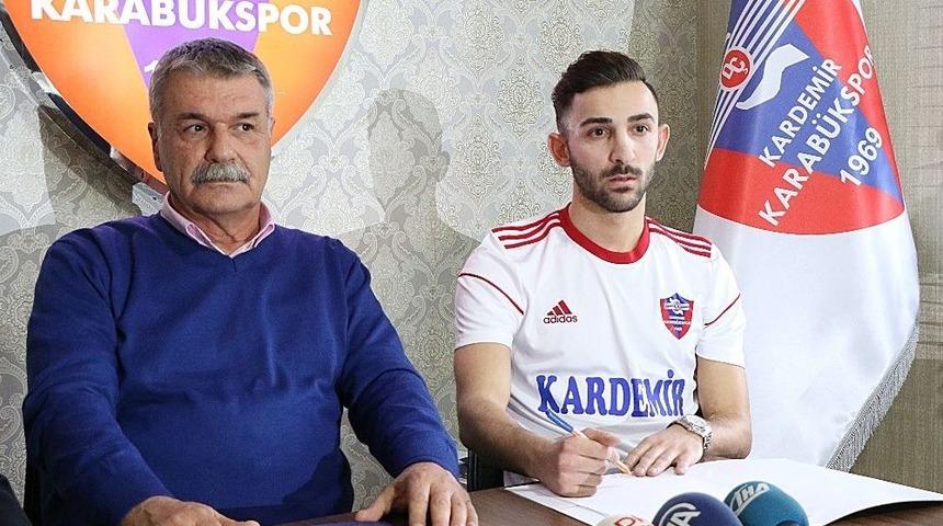 Karab&uuml;kspor, Ahmet Karadayı İle 3.5 Yıllık S&ouml;zleşme İmzaladı
