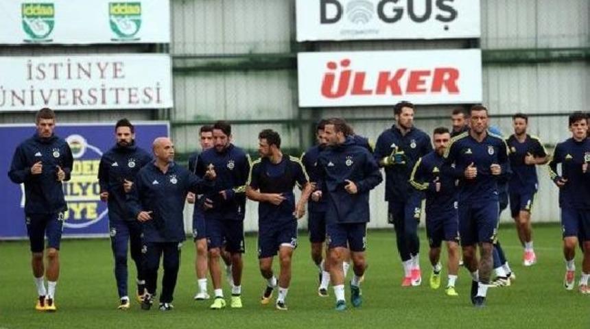 Fenerbah&ccedil;e Akhisar'a &Ccedil;alışıyor&nbsp;