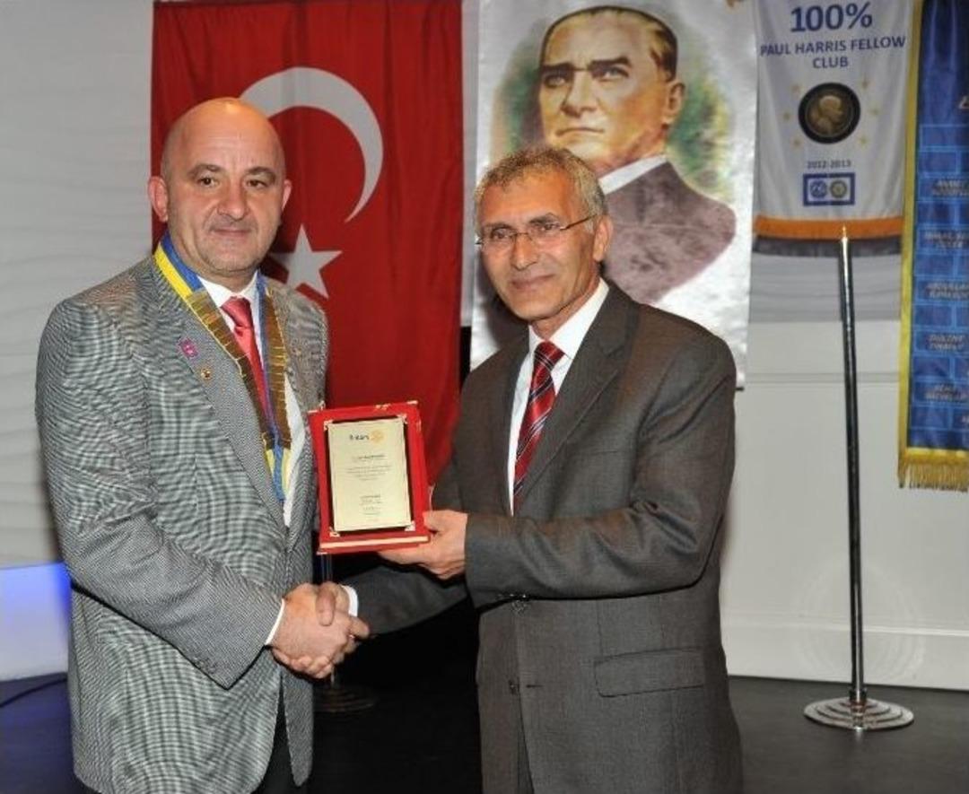 Seyhan Rotary Kul&uuml;b&uuml; Meslek Hizmet &Ouml;d&uuml;l&uuml;