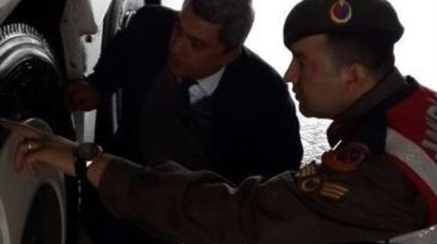 Jandarmadan Kış Lastiği Uygulaması