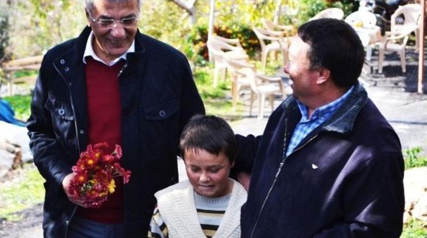 Tarhan&rsquo;an Mahalleleri Ziyaretleri S&uuml;r&uuml;yor