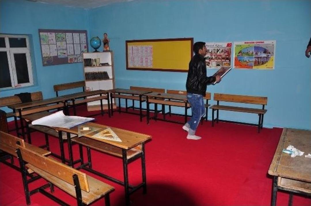 Tog&rsquo;dan Vanlı &Ouml;ğrencilere Yardım