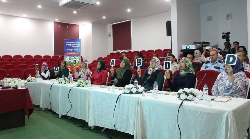 Finikeli Kadın &Ccedil;ift&ccedil;iler Yarıştı