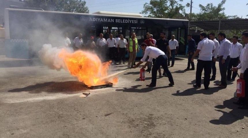 Otob&uuml;s&uuml; Şof&ouml;rlerine &lsquo;kurtarma&rsquo; Eğitimi