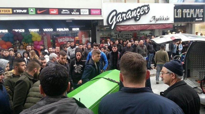 22 Yaşındaki Gen&ccedil; Evinde &Ouml;l&uuml; Bulundu