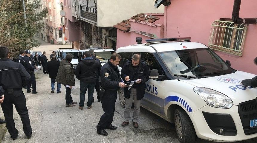 Annesini Rahatsız Edince Dayısı Tarafından Bı&ccedil;aklandı