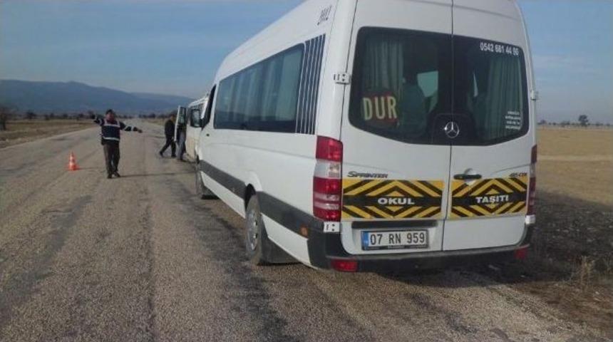 Korkuteli&rsquo;nde Okul Servislerine Jandarma Denetimi