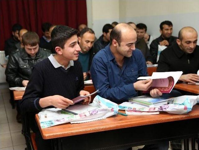 Şehitkamil’de Osmanlıca Kursu Başladı