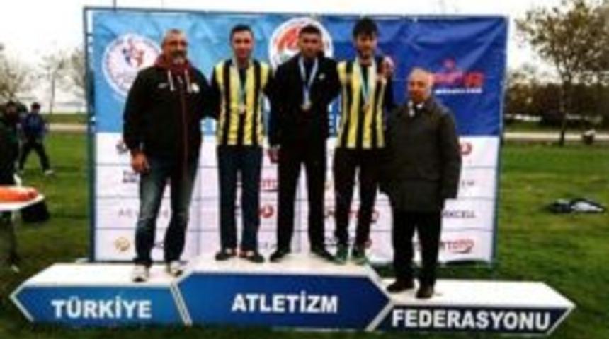 Kayserili Atletler Kros Yarışlarına Damga Vurdu