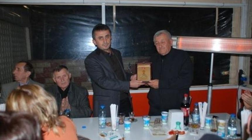 Ak Parti Ergene İl&ccedil;e Başkanlığı, Dayanışma Ve Vefa Yemeği D&uuml;zenledi