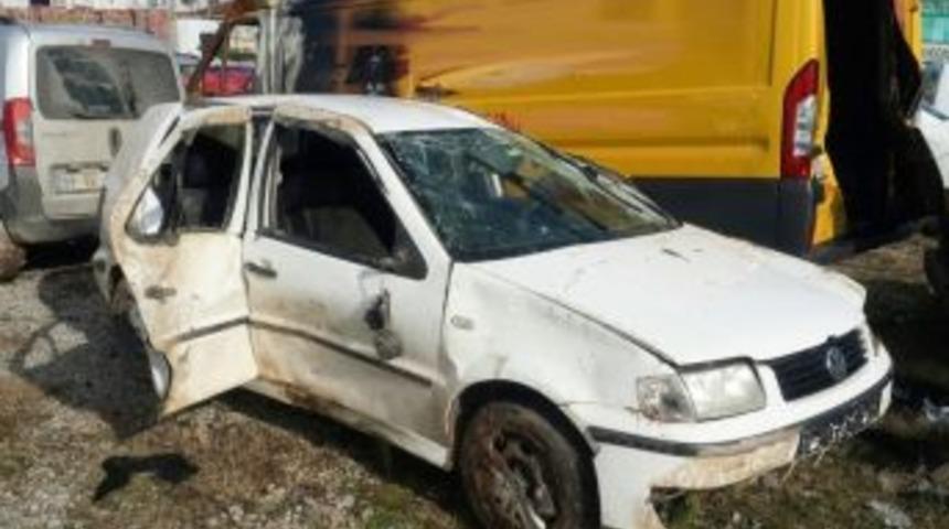 Kontrolden &Ccedil;ıkan Otomobil Takla Attı: 1 Yaralı