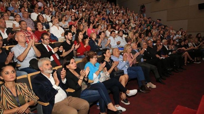 Livaneli&rsquo;nin 50. Sanat Yılı Nil&uuml;fer&rsquo;de Kutlandı