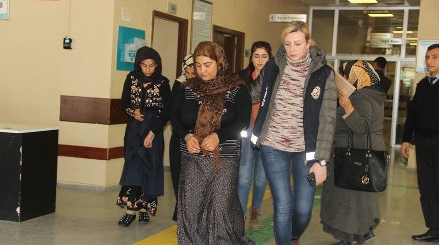 Yankesici Kadınlar Polise Yakalandı