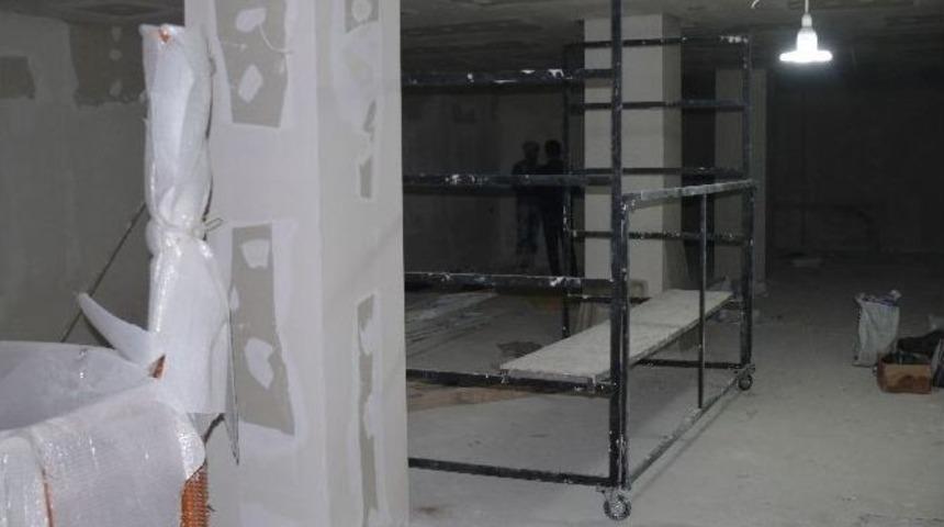 Dindar Mescidinde Tadilat &Ccedil;alışmaları Son Aşamaya Geldi