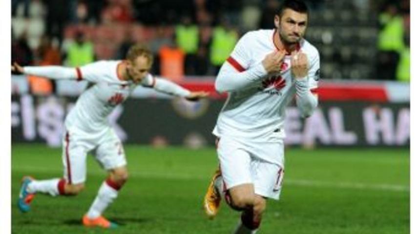 Burak Yılmaz&rsquo;dan Galatasaray&rsquo;a 17 Milyon Tl