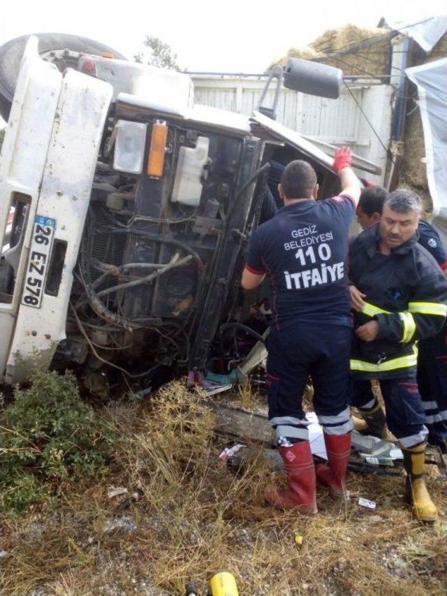 Gediz’de Trafik Kazası: 1 Yaralı