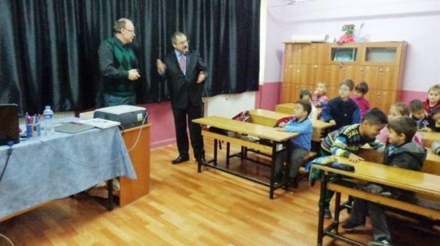 Okula Akıllı Tahta Kazandıran Eğitimciye Teşekk&uuml;r