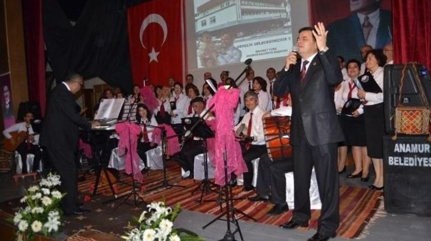 Başkan T&uuml;re&rsquo;den &rsquo;aldırma G&ouml;n&uuml;l&rsquo; T&uuml;rk&uuml;s&uuml;
