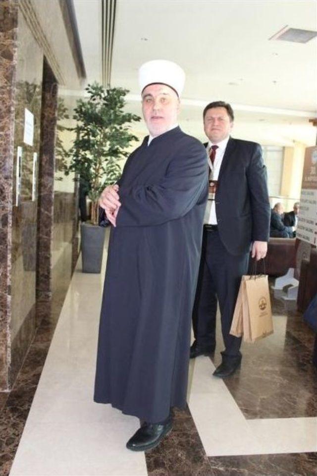 Bosna Hersek’in Reis-ul Uleması Kavazoviç’ten ’sakin Olun’ Çağrısı