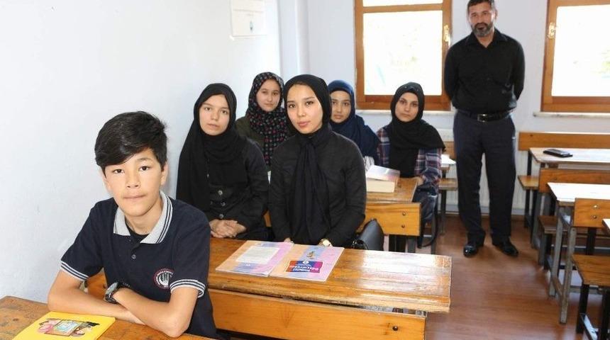 Afgan Sığınmacı &Ouml;ğrenciler Teog Mağduru