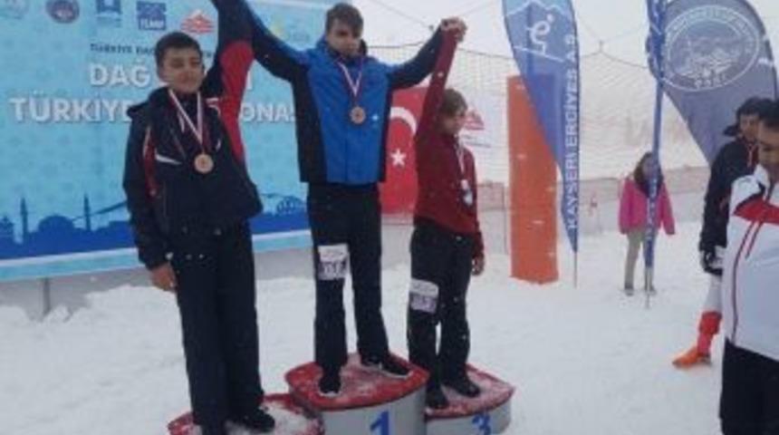 Etudosd Sporcusu U&ccedil;gun T&uuml;rkiye Birincisi Oldu