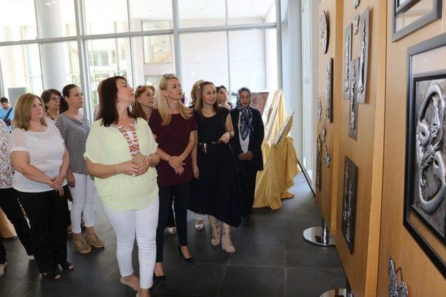 Akhisar&rsquo;da Al&uuml;minyum Folyo El Sanatları Sergisi 1