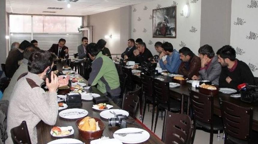 Dbp İl Başkanı &Ccedil;allı Basın Mensuplarıyla Bir Araya Geldi