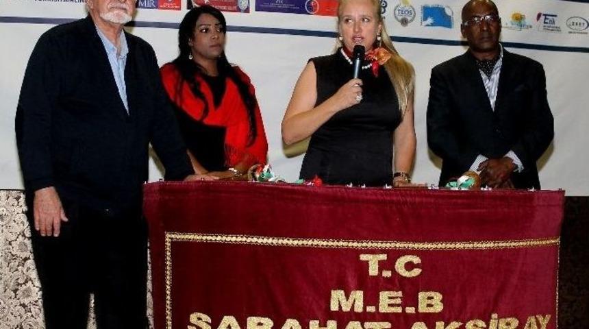 &rsquo;&rsquo;erişilebilir Turizm&rsquo;&rsquo; İ&ccedil;in Aday Şehir; İzmir!