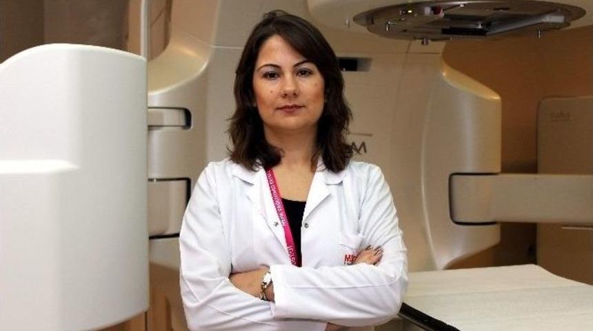 Prostat Kanseri Tedavisinde Radyoterapi Cinsel Fonksiyonları Y&uuml;zde 80 Koruyor