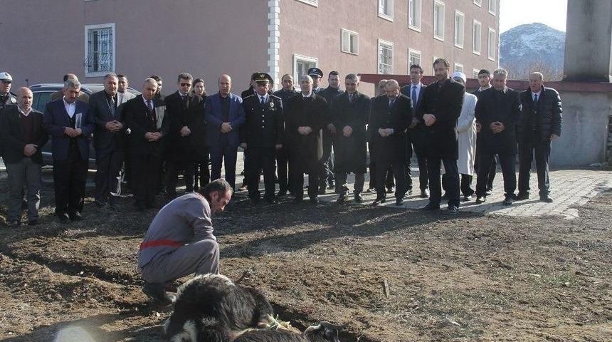 Vali Ustaoğlu&rsquo;ndan Kur&rsquo;an Kursuna Ziyaret